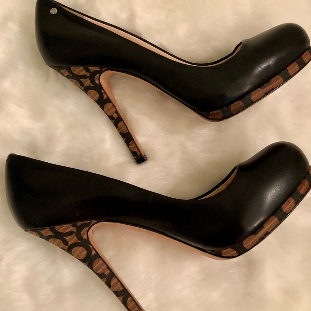 Coach Leather Heels - Picture 3 of 7
